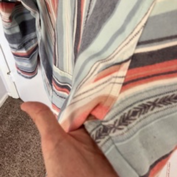 Women’s Faherty pullover - Picture 7 of 16